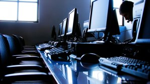 Mai multe locuri bugetare pentru studenţii care vor să studieze domeniul IT