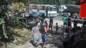 Accident grav pe strada Munceşti din Capitală. Un bărbat de 60 de ani a fost internat la spital