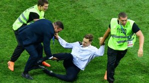 Membru al grupului Pussy Riot, în stare critică la spital după ce ar fi fost otrăvit