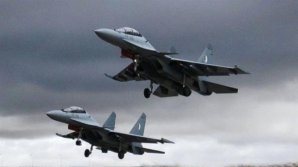 ﻿﻿Două avioane de luptă americane au escortat bombardiere ruse deasupra Oceanului Arctic