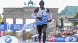 Record mondial la maraton. Atletul kenyan Eliud Kipchoge a uimit Berlinul