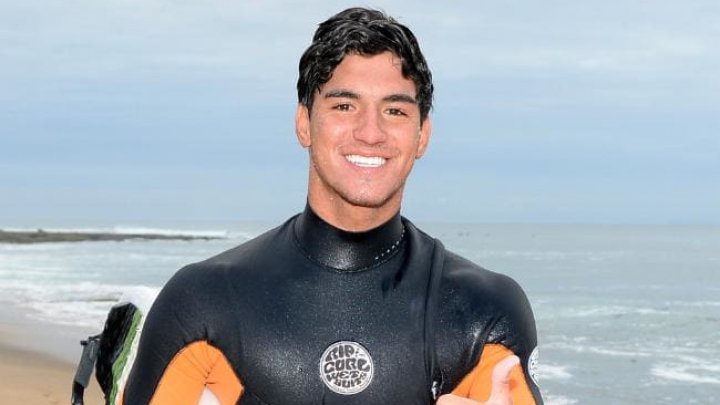 Gabriel Medina continuă seria evoluțiilor excelente în Campionatul Mondial de surfing