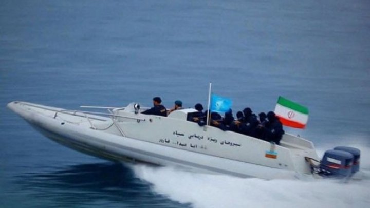 Iranul desfăşoară manevre militare în Golf. Avertizează cu o "replică zdrobitoare"