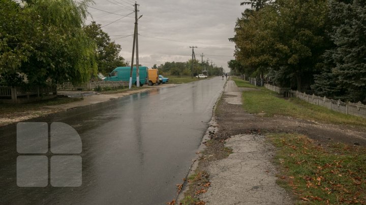 DRUMURI BUNE LA CIOROPCANI: În localitate au fost reabilitate două tronsoane de drum (FOTOREPORT)