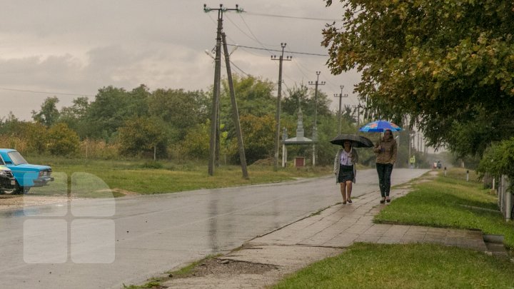 DRUMURI BUNE LA CIOROPCANI: În localitate au fost reabilitate două tronsoane de drum (FOTOREPORT)