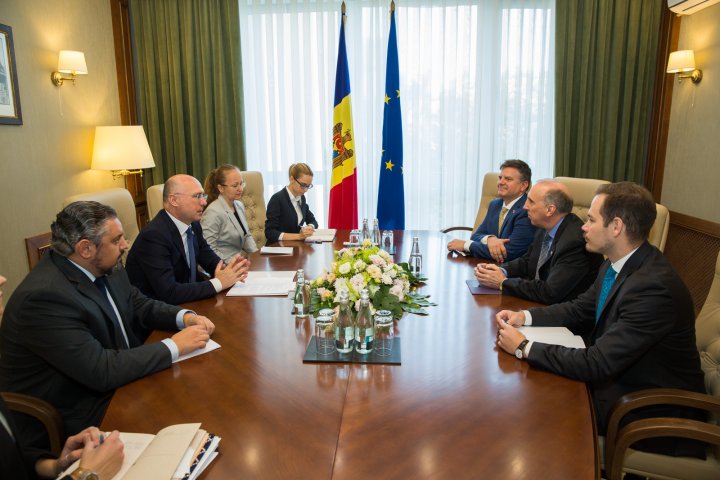 Pavel Filip, la întrevederea cu James Pettit: Suportul SUA acordat Moldovei, resimțit în diverse domenii prin acțiuni și inițiative concrete