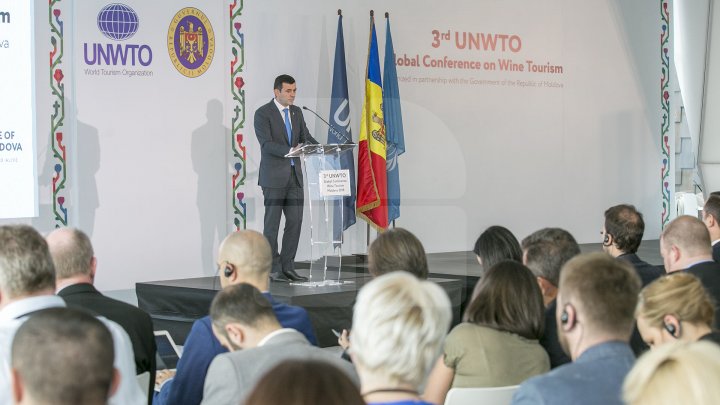 Conferinţă importantă despre turismul vitivinicol în Moldova. Invitaţi din 60 de ţări, prezenţi la Castelul Mimi (FOTOREPORT)