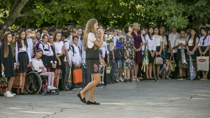 Adio, vacanţă! Bine ai venit, şcoală! În toată ţara va răsuna primul sunet de clopoţel