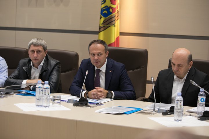 Progresul în implementarea pachetului de integritate, examinat la Parlament