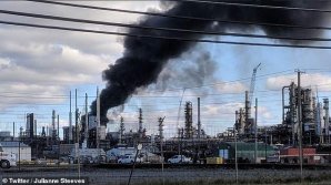 Incendiu devastator în Canada. Cea mai mare rafinărie a fost cuprinsă de flăcări