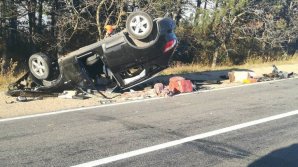 UN NOU ACCIDENT în CURBA MORȚII de la Bursuc: O maşină S-A RĂSTURNAT pe şosea (VIDEO/FOTO)