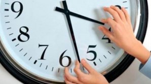În ultimul weekend din octombrie, Moldova trece la ora de iarnă. Schimbarea poate avea efecte negative