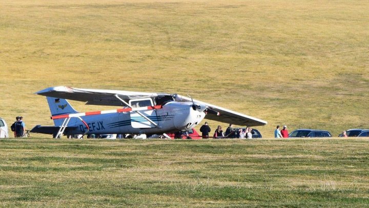 AVION PRĂBUŞIT ÎN GERMANIA. Trei oameni au murit, inclusiv un copil, iar alţi opt au fost răniţi 