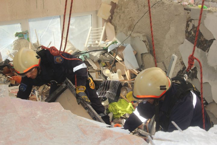 Explozie în sectorul Râşcani. IMAGINI DIN INTERIORUL apartamentelor distruse (FOTO)