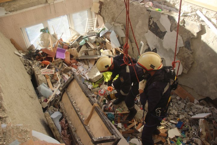 Explozie în sectorul Râşcani. IMAGINI DIN INTERIORUL apartamentelor distruse (FOTO)