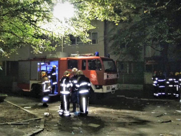 EXPLOZIE DEVASTATOARE în sectorul Râşcani: Trei oameni au fost ucişi, iar alte 10 persoane au fost rănite, printre care şi un pompier