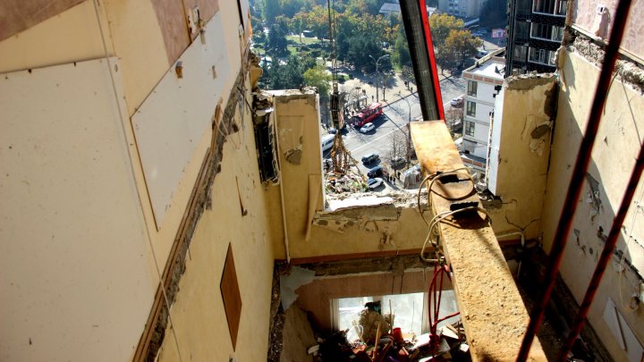 Explozie în sectorul Râşcani. IMAGINI DIN INTERIORUL apartamentelor distruse (FOTO)