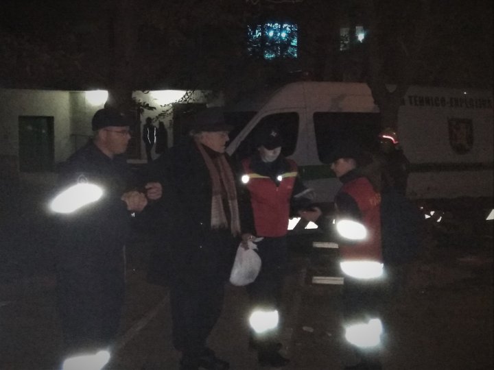 EXPLOZIE în sectorul Râșcani. Trei persoane au murit, nouă au fost rănite, inclusiv un pompier (FOTO)