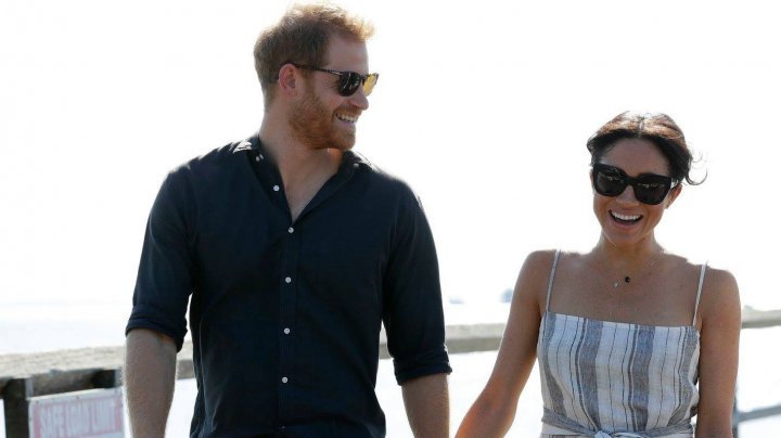 De ce Meghan Markle, soția prințului Harry, îşi lasă pistruii la vedere