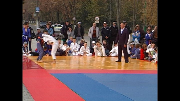 MEMORIALUL "VALENTIN GUŢU": La turneul de judo au participat 200 de sportivi