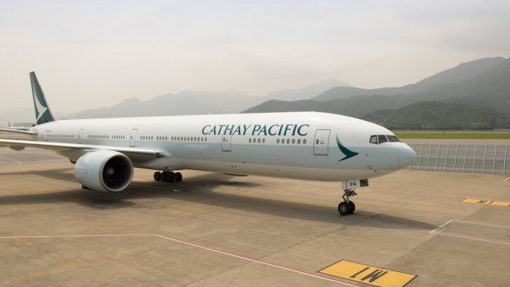 Datele a 9,4 milioane de pasageri ai companiei Cathay Pacific Airlines au fost furate