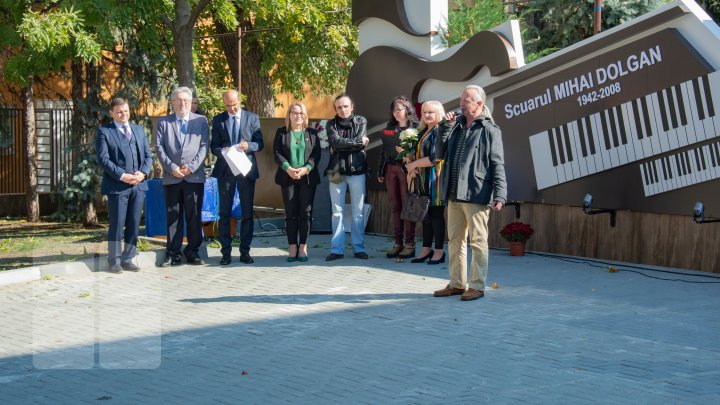 Un scuar a fost inaugurat în memoria artistului Mihai Dolgan (FOTOREPORT)