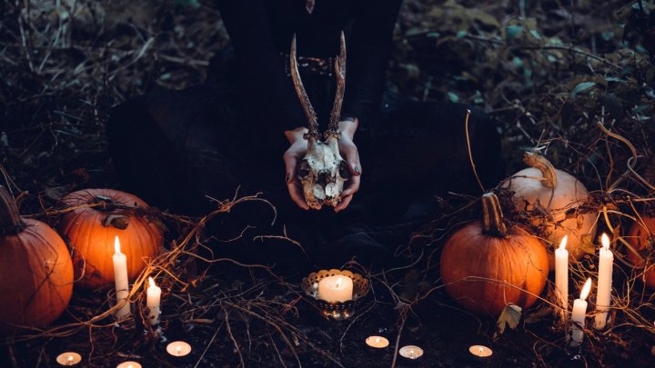 HALLOWEEN: UN SCHELET demn de film DE GROAZĂ într-o măcelărie ucrainească (FOTO)