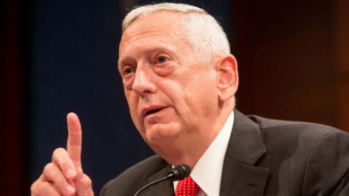 James Mattis dă asigurări că doreşte să rămână în echipa preşedintelui Donald Trump