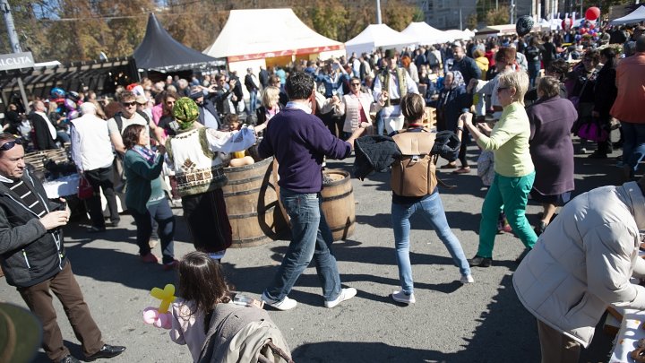 Ziua Naţională a Vinului. Şapte cei mai buni vinificatori au primit premiul "Polobocul de Aur"