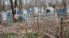 Trei adolescenţi au fost reţinuţi pentru vandalizarea cimitirului din Cahul