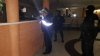 CONFLICT într-un local din Capitală. Doi tineri, escortaţi la inspectorat, unde S-AU DAT ÎN SPECTACOL (VIDEO)
