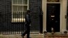 Gestul unui polițist care păzește reședința premierului britanic, VIRAL PE INTERNET. Momentul, surprins în direct la TV (VIDEO)
