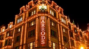 Feerie de Crăciun: Renumitul magazin Harrods şi-a aprins oficial luminiţele (VIDEO)