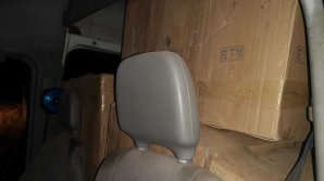 FOCURI DE ARMĂ la frontieră. Poliţiştii au confiscat 52.000 de pachete cu ţigări de contrabandă 