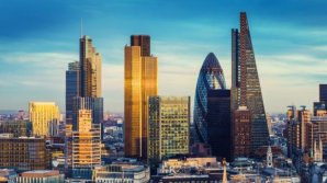 Marea Britanie va pierde 800 de miliarde de euro. Mai multe bănci își mută sediul din Londra