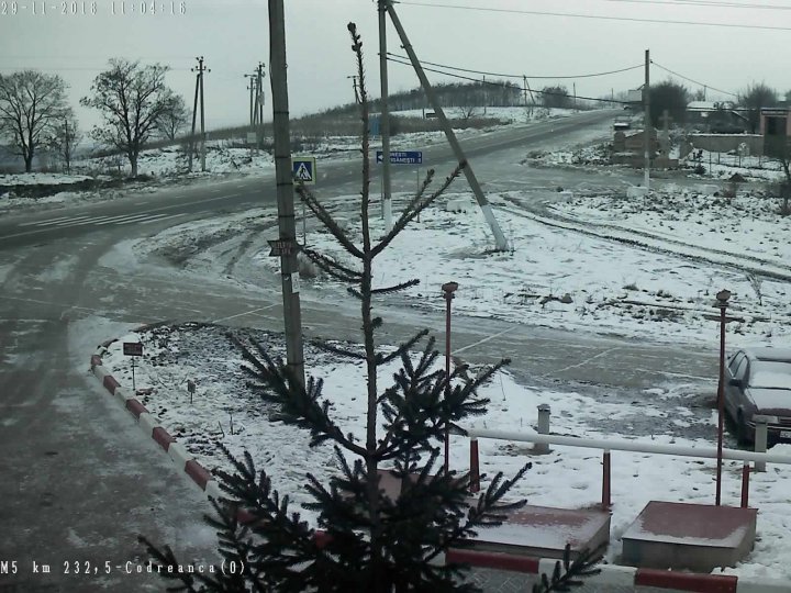 NINGE în mai multe localități din țară. Cum se circulă la această oră pe drumurile naționale