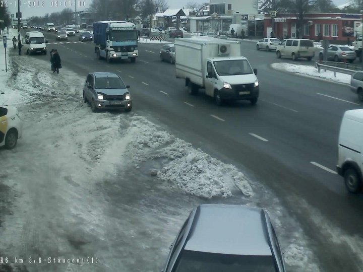 POLEI ÎN TOATĂ ŢARA. Cum se circulă la această oră pe drumurile naţionale (GALERIE FOTO)