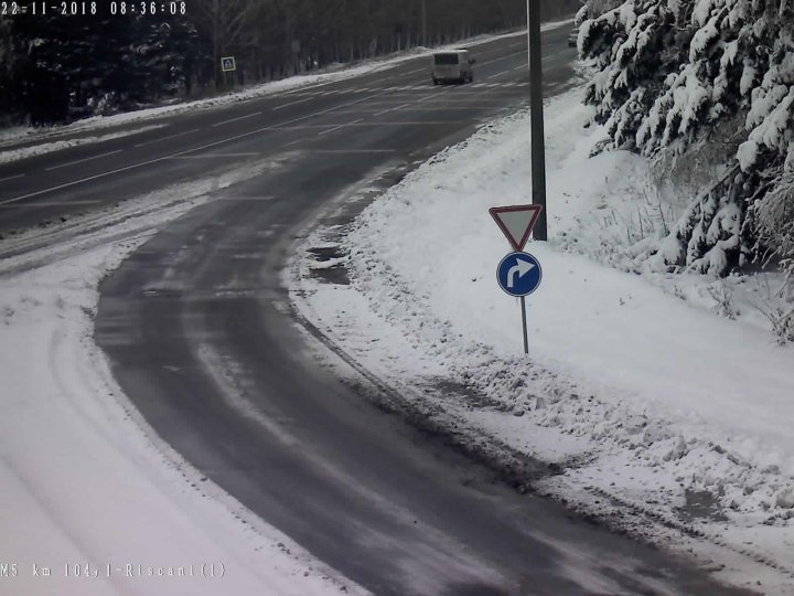 POLEI ÎN TOATĂ ŢARA. Cum se circulă la această oră pe drumurile naţionale (GALERIE FOTO)