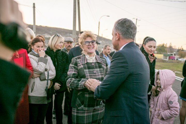 Drumuri Bune pentru Moldova: Aproximativ 20 de kilometri de drum au fost REPARAŢI în oraşul Hânceşti (FOTO)