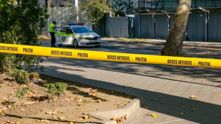 Poliţia cere ajutorul cetăţenilor pentru a identifica un bărbat care a fost găsit strangulat într-o pădure din Bălți