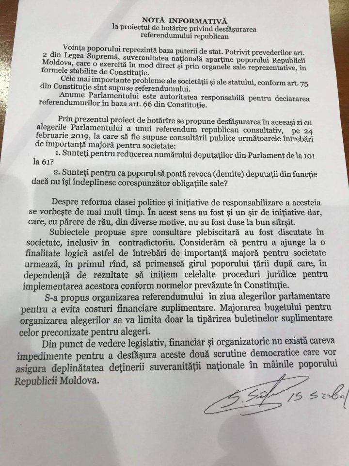 Hotărârea privind organizarea referendumului de reducere a numărului de deputaţi a fost înregistrată în Parlament