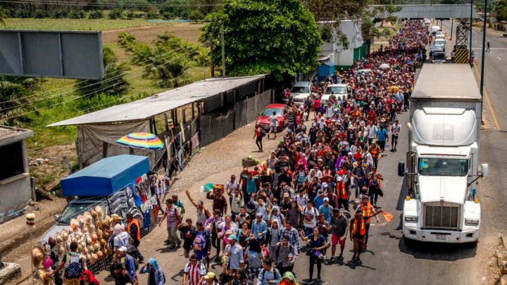 Primul val de migranţi din caravana care a plecat din Honduras a ajuns în Ciudad de Mexico