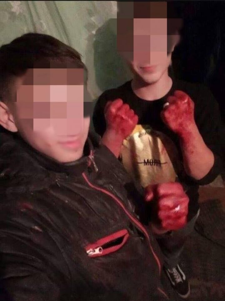 Cei doi copii din Hânceşti şi-au facut SELFIE CU BĂRBATUL pe care l-au ucis cu bestialitate (IMAGINI GROAZNICE +18)