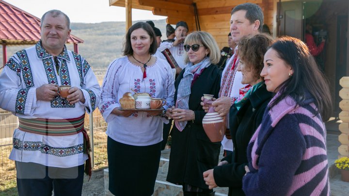 Dor de Codru, un nou traseu turistic în Moldova. Străinii, invitaţi să cunoască cultura, tradiţia şi gastronomia locală (FOTOREPORT)