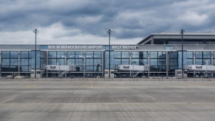 Sute de zboruri au fost anulate pe mai multe aeroporturi din Germania din cauza grevei angajaților