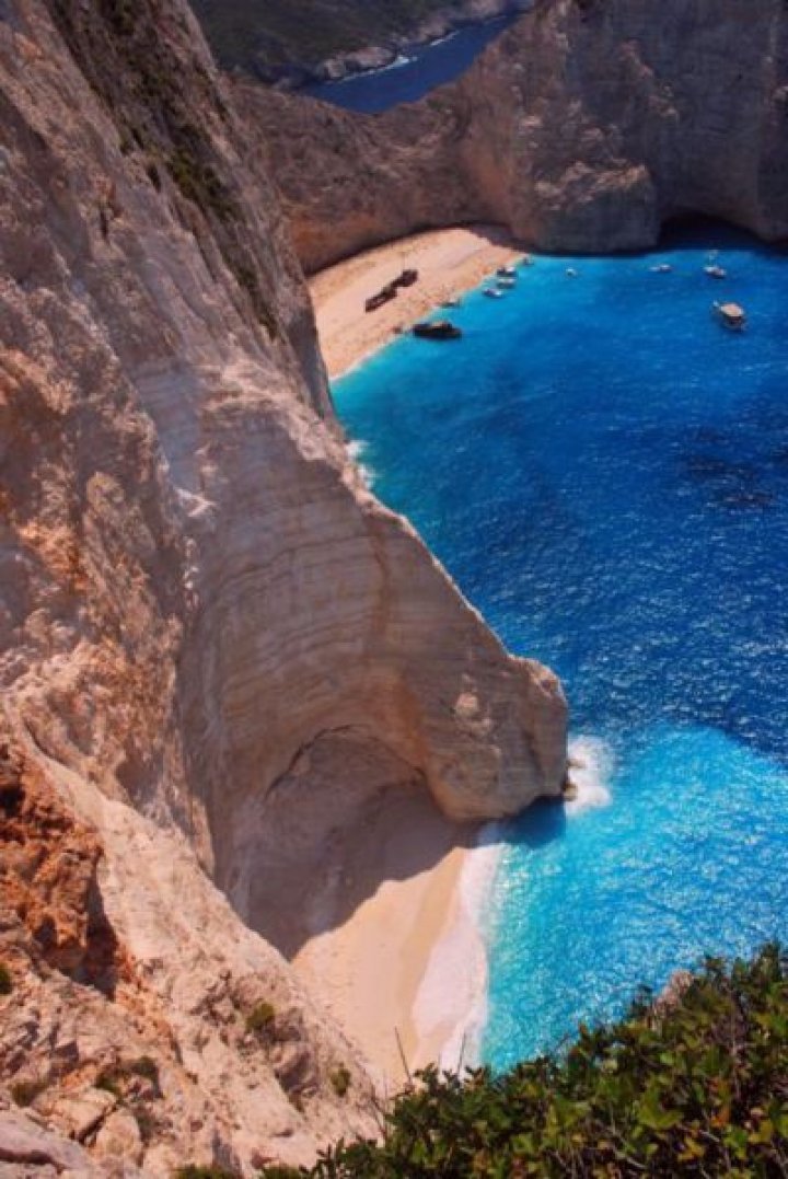 O plajă de pe insula grecească Zakynthos, desemnată cea mai frumoasă din lume (FOTO)