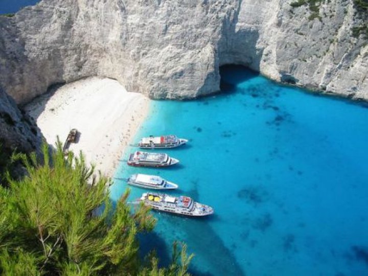 O plajă de pe insula grecească Zakynthos, desemnată cea mai frumoasă din lume (FOTO)