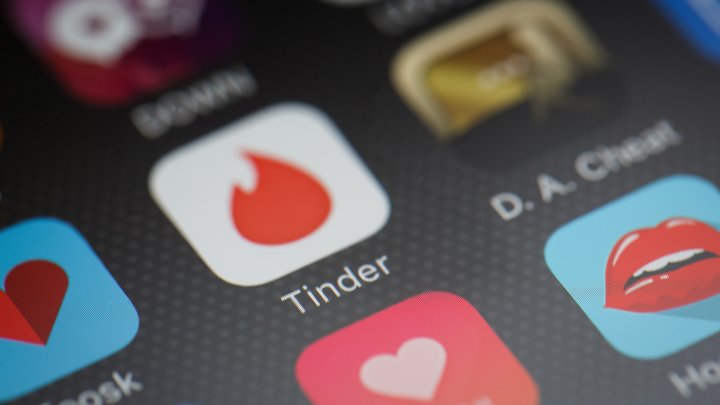 Tinder introduce Swipe Surge. Despre ce este vorba