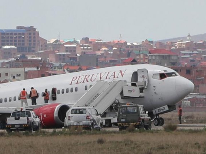 Un avion a derapat pe pista unui aeroport din Bolivia. La bord se aflau 122 de pasageri (FOTO)