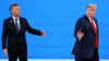 Donald Trump, în stilul său. L-a lăsat cu mâna întinsă pe preşedintele argentinian Mauricio Macri (VIDEO)